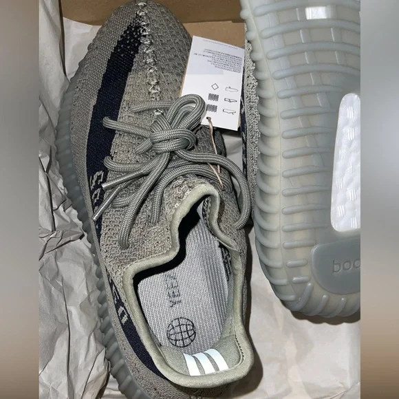 adidas Yeezy Boost 350 V2 Granite - Picture 7 of 10